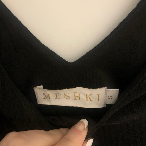 Meshki Ribbed Long Sleeve Cropped Sweater - Picture 2 of 3